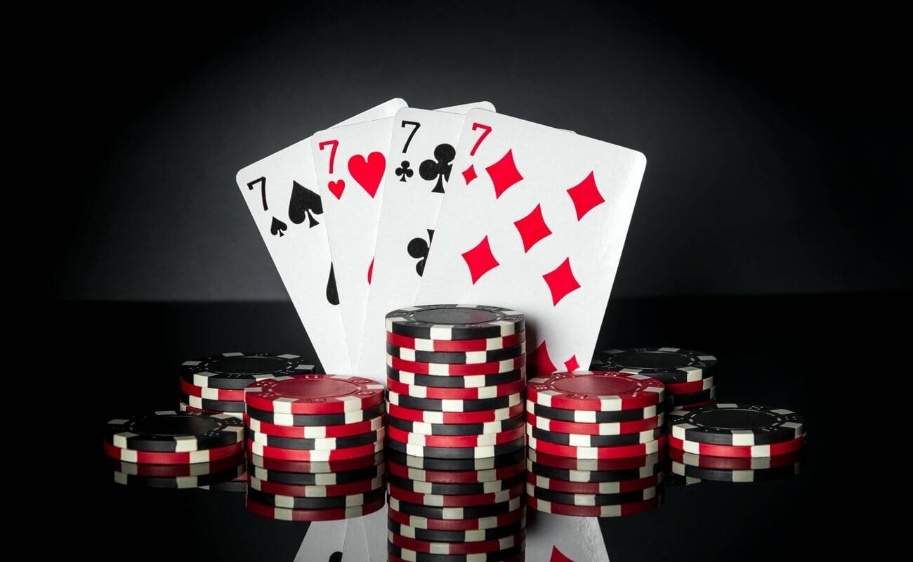 Hướng dẫn cách chơi Poker 8kbet